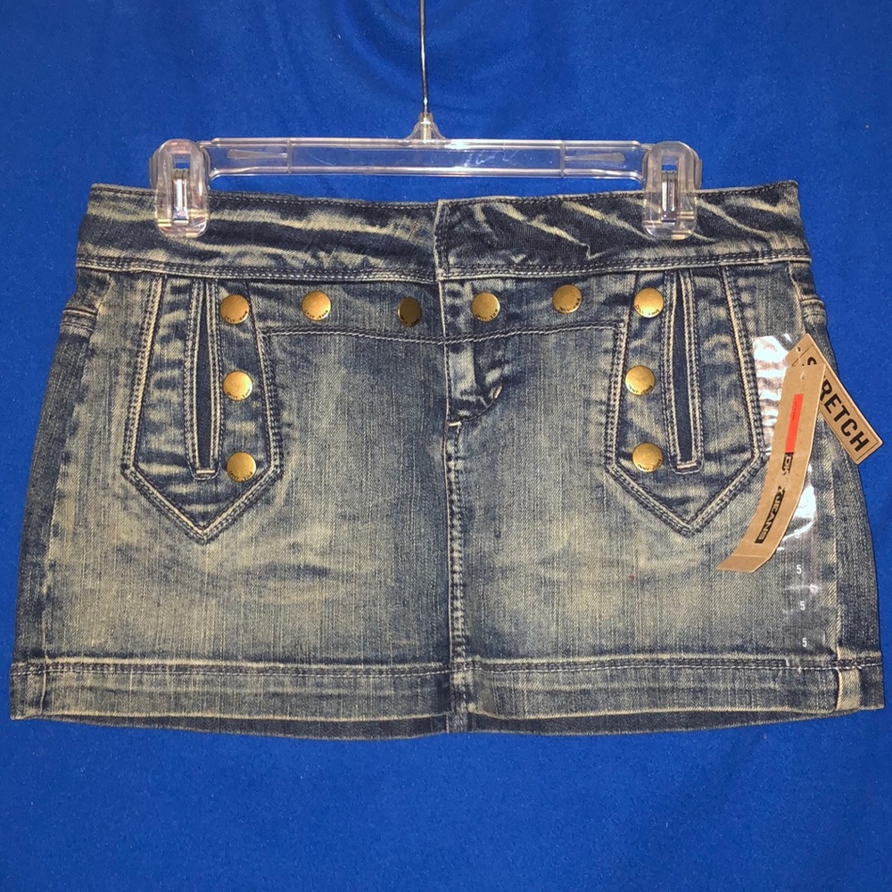 DKNY Jeans